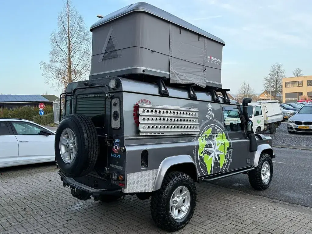 Gebraucht Land Rover Defender 122 PS (89 kW) 2008 Grau SUV