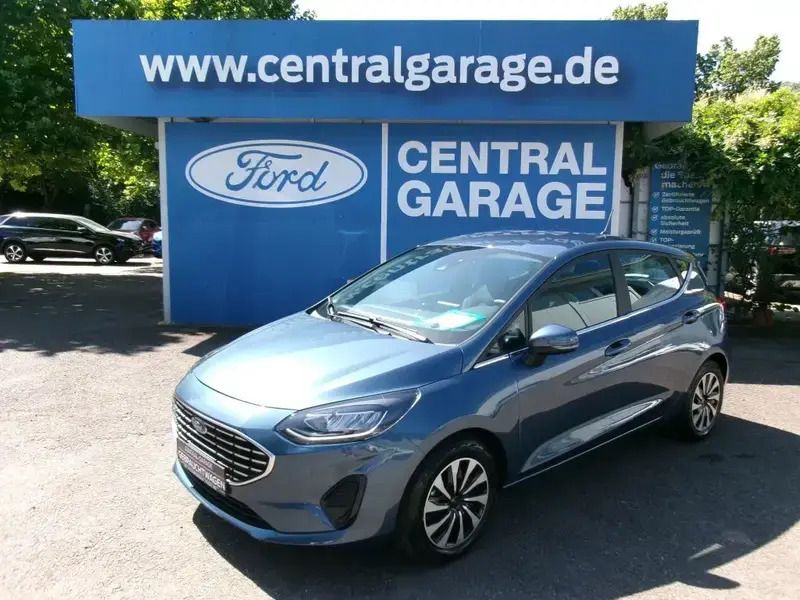 Blau Gebraucht 2023 Ford Fiesta Titanium Kleinwagen | 18.750 € (Guter Preis) - Bild 1/4