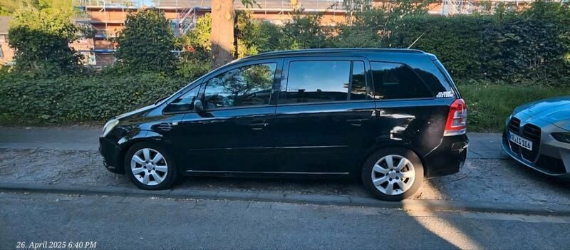 Schwarz Gebraucht 2007 Opel Zafira Van / Kleinbus | 2.000 € (Superpreis) - Bild 1/4