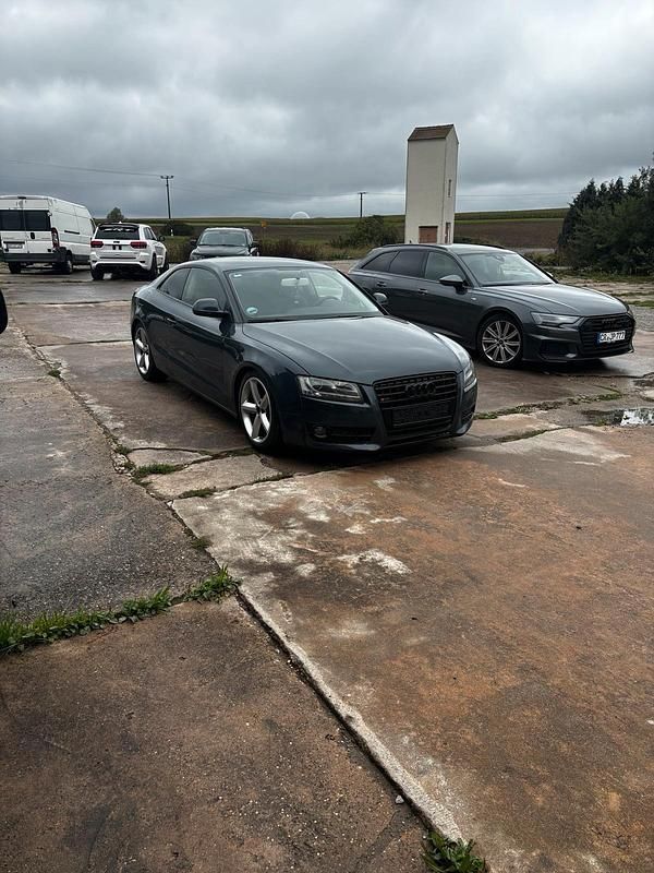 Grau Gebraucht 2007 Audi A5 Coupé | 6.000 € (Fairer Preis) - Bild 1/4
