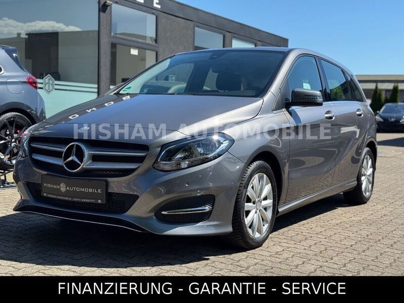 Grau Gebraucht 2015 Mercedes B200 Van / Kleinbus | 14.980 € (Fairer Preis) - Bild 1/3