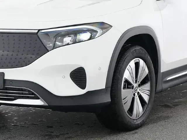 Gebraucht Mercedes EQB250 139 kW (190 PS) 2025 SUV