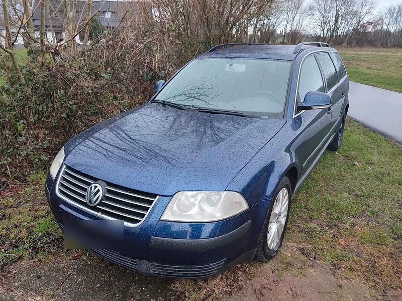 Gebraucht VW Passat Comfortline 130 PS (95 kW) 2005 Blau Kombi