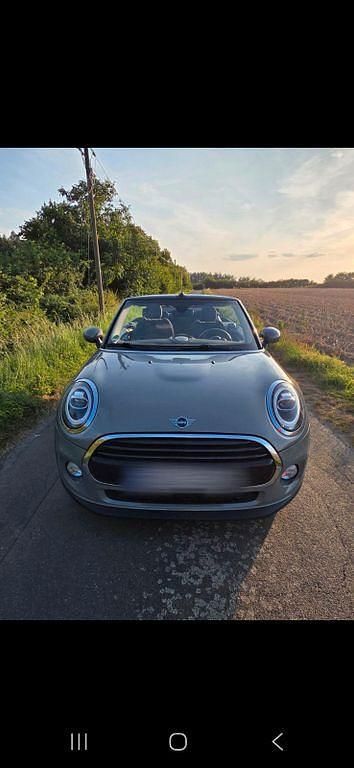 Grau Gebraucht 2019 Mini Cooper Kleinwagen | 19.100 € (Etwas zu teuer) - Bild 1/4