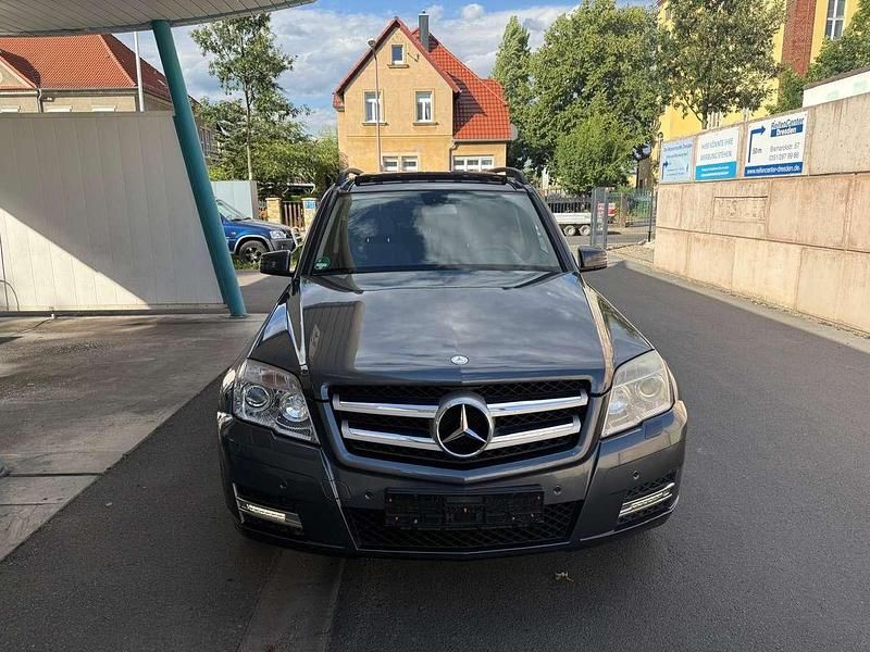 Grau Gebraucht 2010 Mercedes GLK220 SUV | 12.500 € (Guter Preis) - Bild 1/4