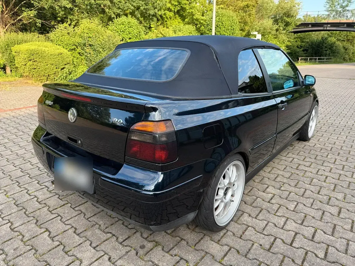 Gebraucht VW Golf Cabriolet 116 PS (85 kW) 1998 Blau Cabrio
