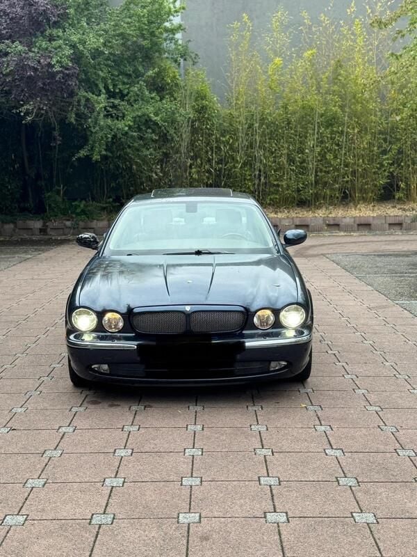 Blau Gebraucht 2007 Jaguar XJ Sovereign Limousine | 5.999 € (Teuer) - Bild 1/4