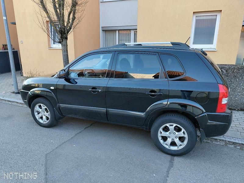 Gebraucht Hyundai Tucson 141 PS (103 kW) 2009 Schwarz SUV