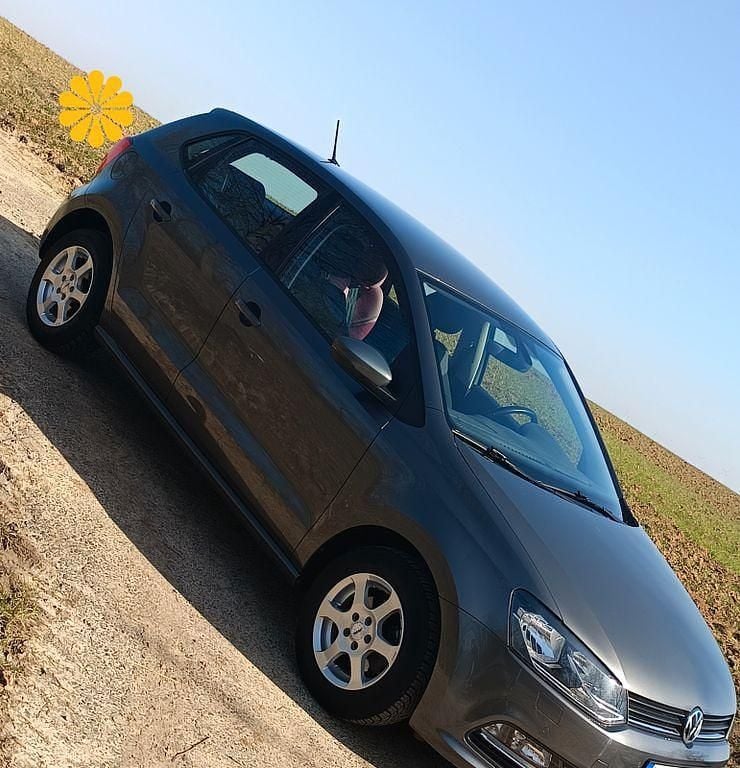 Gebraucht VW Polo Life 90 PS (66 kW) 2015 Grau Limousine