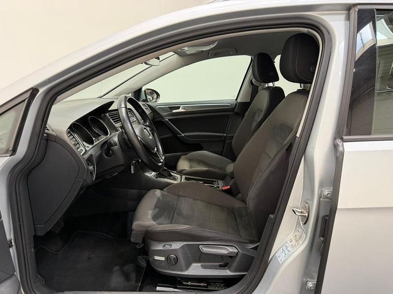 Gebraucht VW Golf VII 116 PS (85 kW) 2018 Silber Kombi