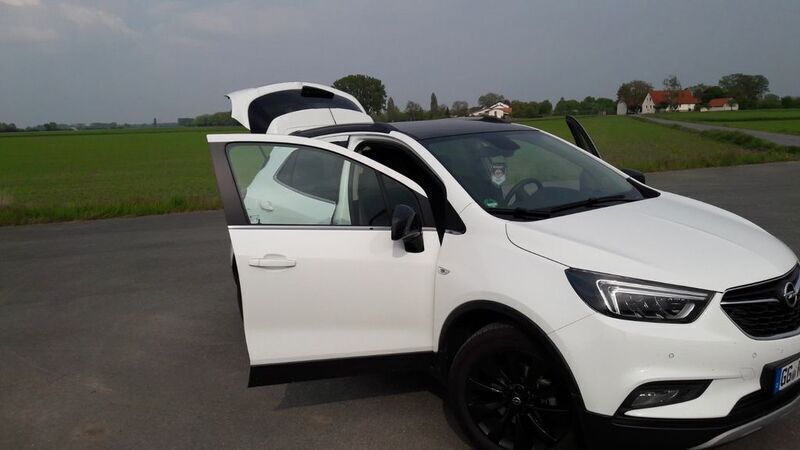 Weiß Gebraucht 2018 Opel Mokka X Color Innovation SUV | 14.999 € (Fairer Preis) - Bild 1/4