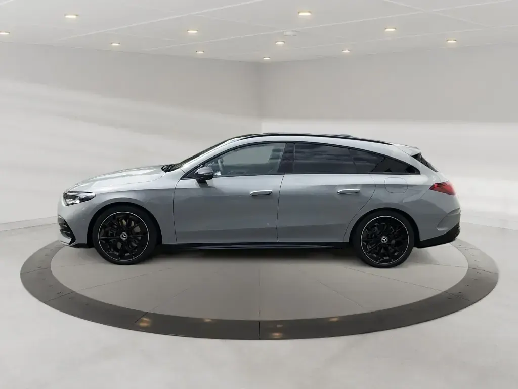 Gebraucht Mercedes CLA220 190 PS (139 kW) 2026 Manufaktur alpingrau uni Kombi