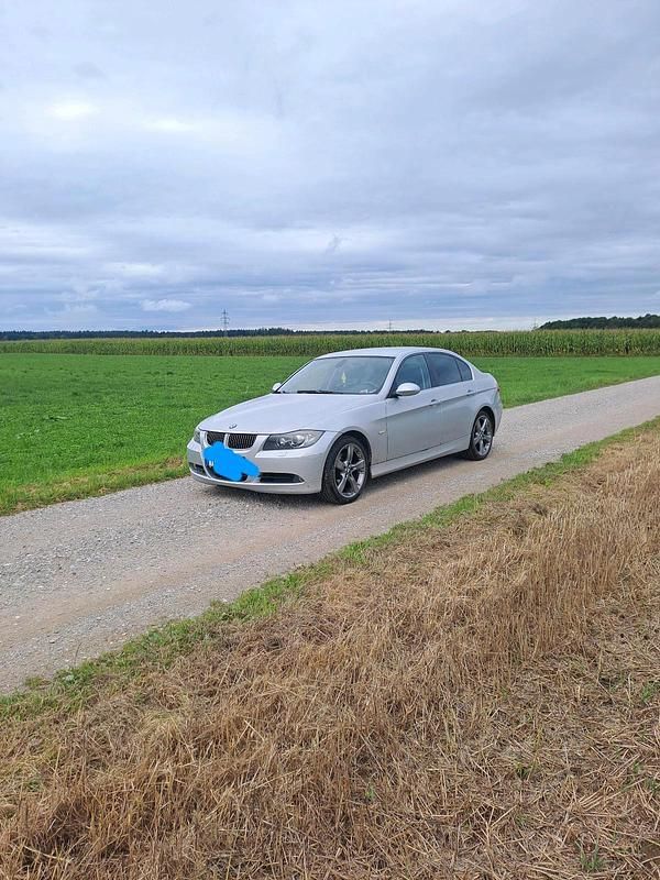 Gebraucht BMW 325 218 PS (160 kW) 2008 Limousine
