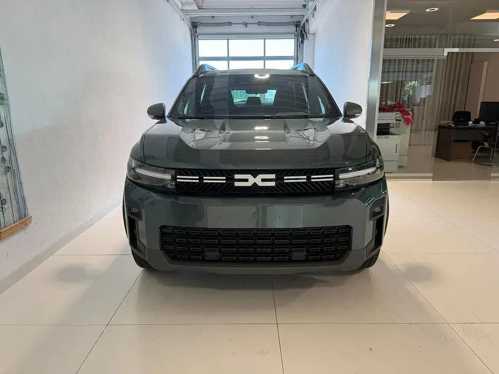 Neu Dacia Bigster Expression 140 PS (102 kW) 2026 Grün SUV