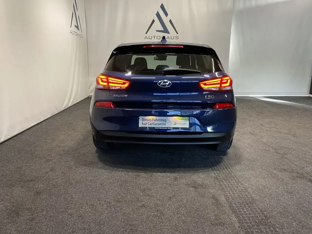 Gebraucht Hyundai i30 Passion Plus 140 PS (102 kW) 2018 Blau Limousine