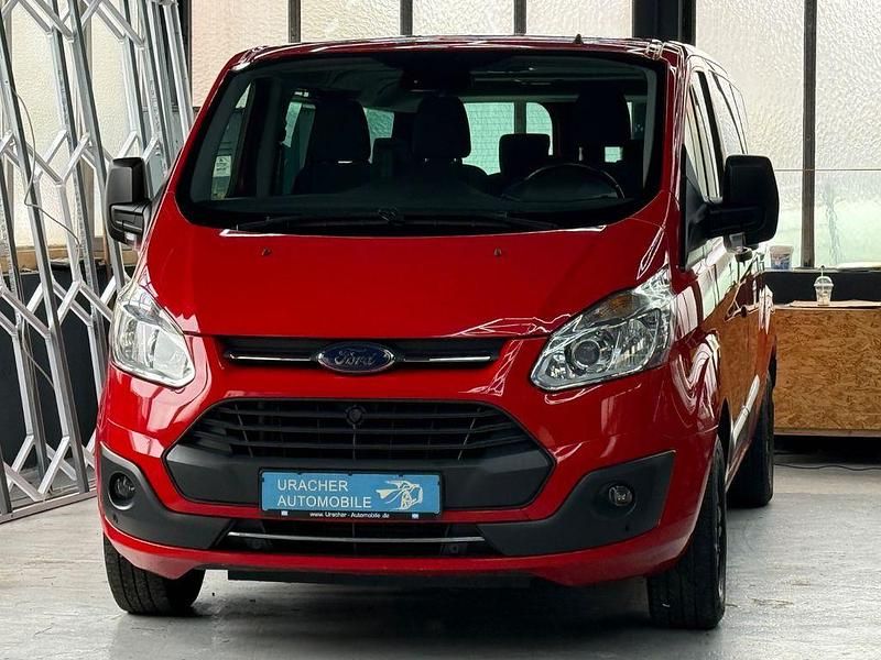 Gebraucht Ford Transit Custom 131 PS (96 kW) 2016 Rot Van / Kleinbus