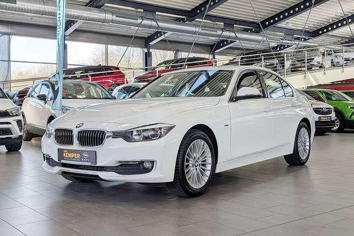 Gebraucht BMW 316 136 PS (100 kW) 2013 Weiß Limousine