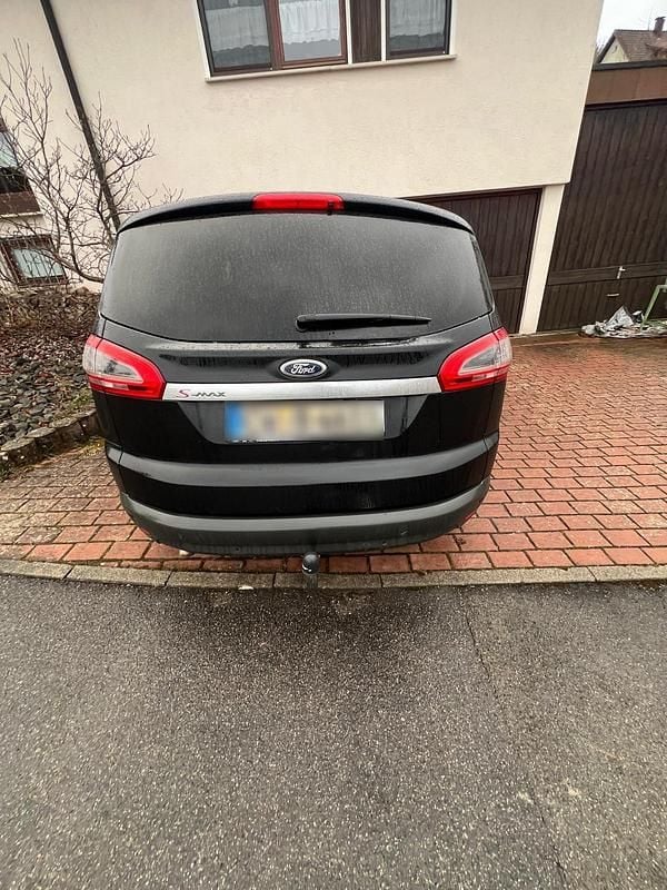 Gebraucht Ford S-MAX S 140 PS (102 kW) 2014 Schwarz Van / Kleinbus