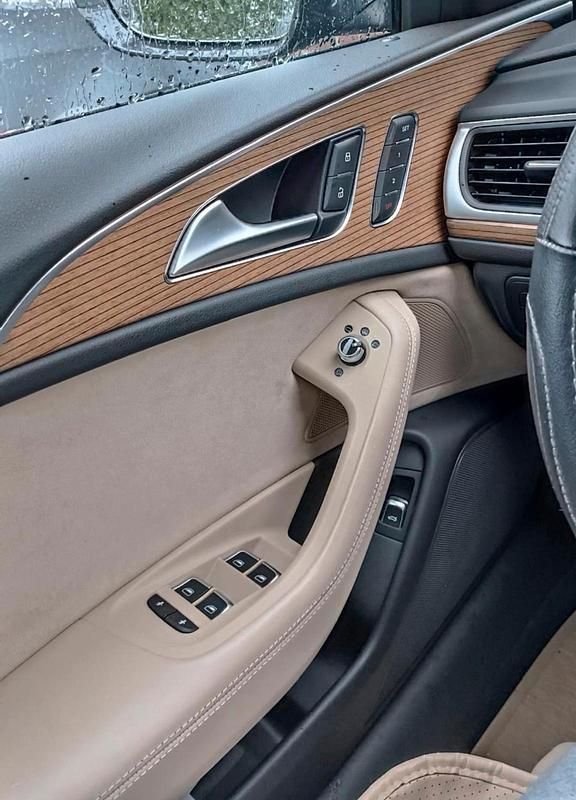 Gebraucht Audi A6 Ambiente 190 PS (139 kW) 2015 Grau Limousine