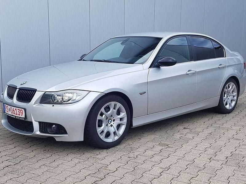 Gebraucht BMW 325 218 PS (160 kW) 2006 Grau Limousine