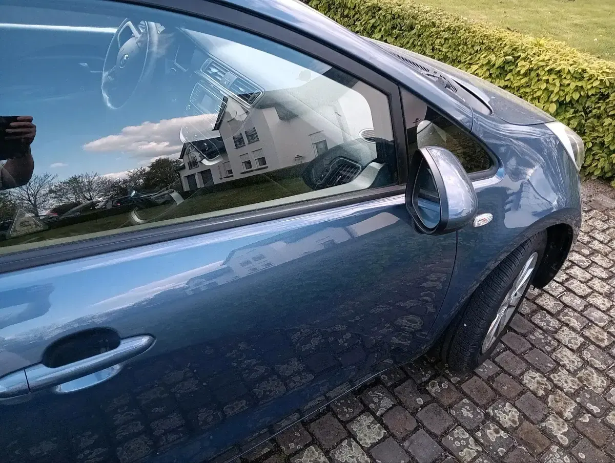 Gebraucht Kia Rio Edition 7 86 PS (63 kW) 2015 Blau Kleinwagen