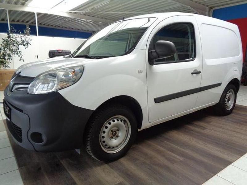 Gebraucht Renault Rapid 75 PS (55 kW) 2019 Weiss Limousine