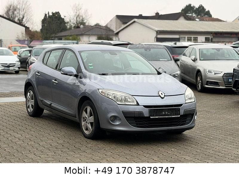 Blau Gebraucht 2009 Renault Mégane Dynamique Limousine | 2.399 € (Superpreis) - Bild 1/4