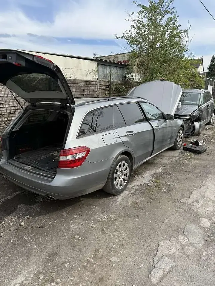 Gebraucht Mercedes E300 231 PS (169 kW) 2011 Kombi