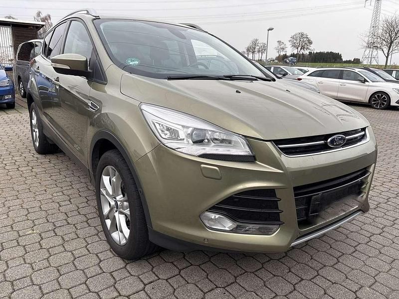 Gebraucht Ford Kuga Titanium 140 PS (102 kW) 2013 Grün SUV
