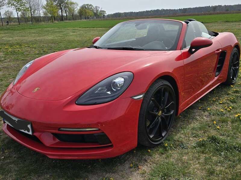 Rot Gebraucht 2023 Porsche 718 Boxster Edition Cabrio | 71.300 € (Superpreis) - Bild 1/4