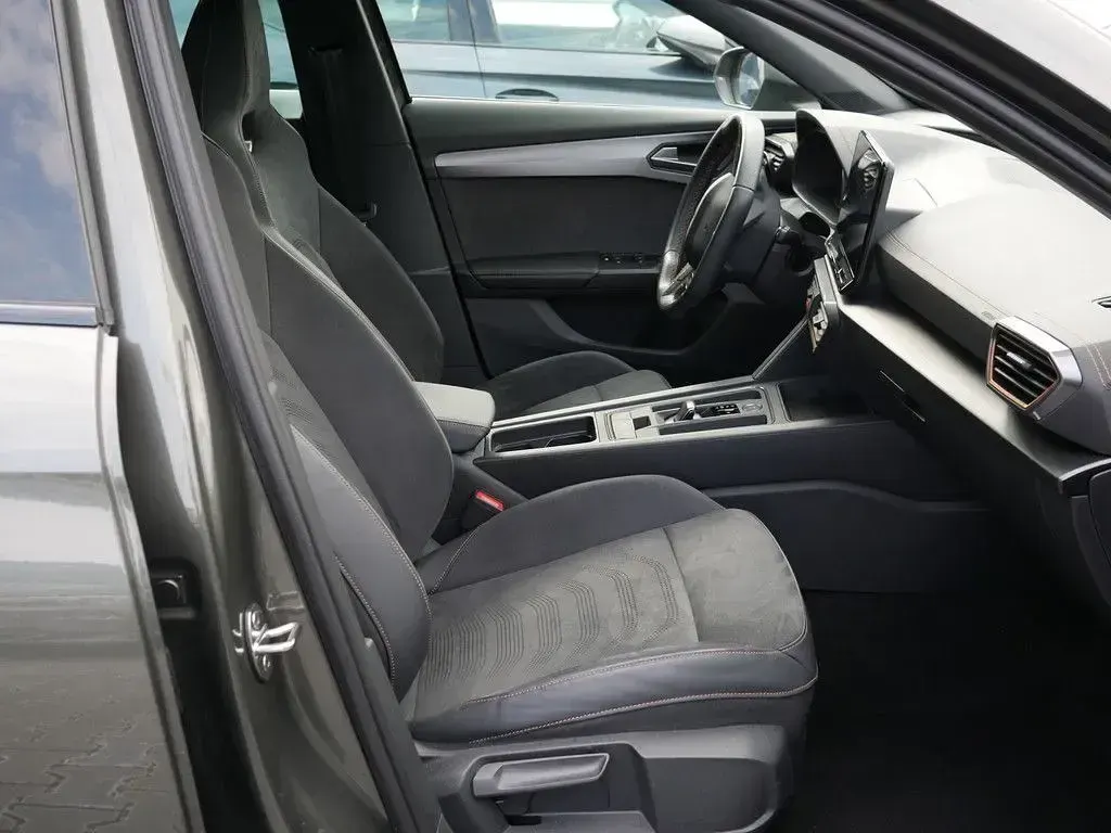 Gebraucht Cupra Formentor VZ 310 PS (228 kW) 2024 Cliff grau SUV