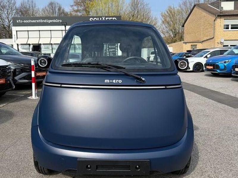 Second-hand Micro Microlino 13 kW (18 CP) 2024 Albastru Hatchback