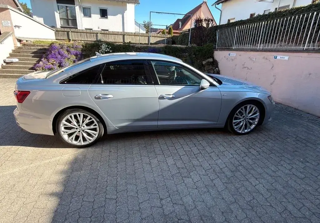 Używany Audi A6 S-Line 286 KM (210 kW) 2018 Srebrny Sedan/Limuzyna