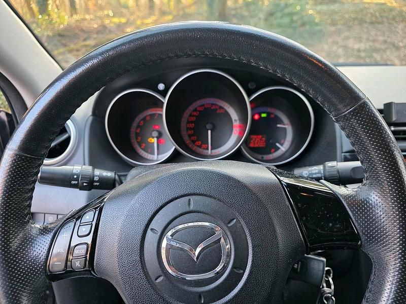 Gebraucht Mazda 3 105 PS (77 kW) 2008 Grau Limousine