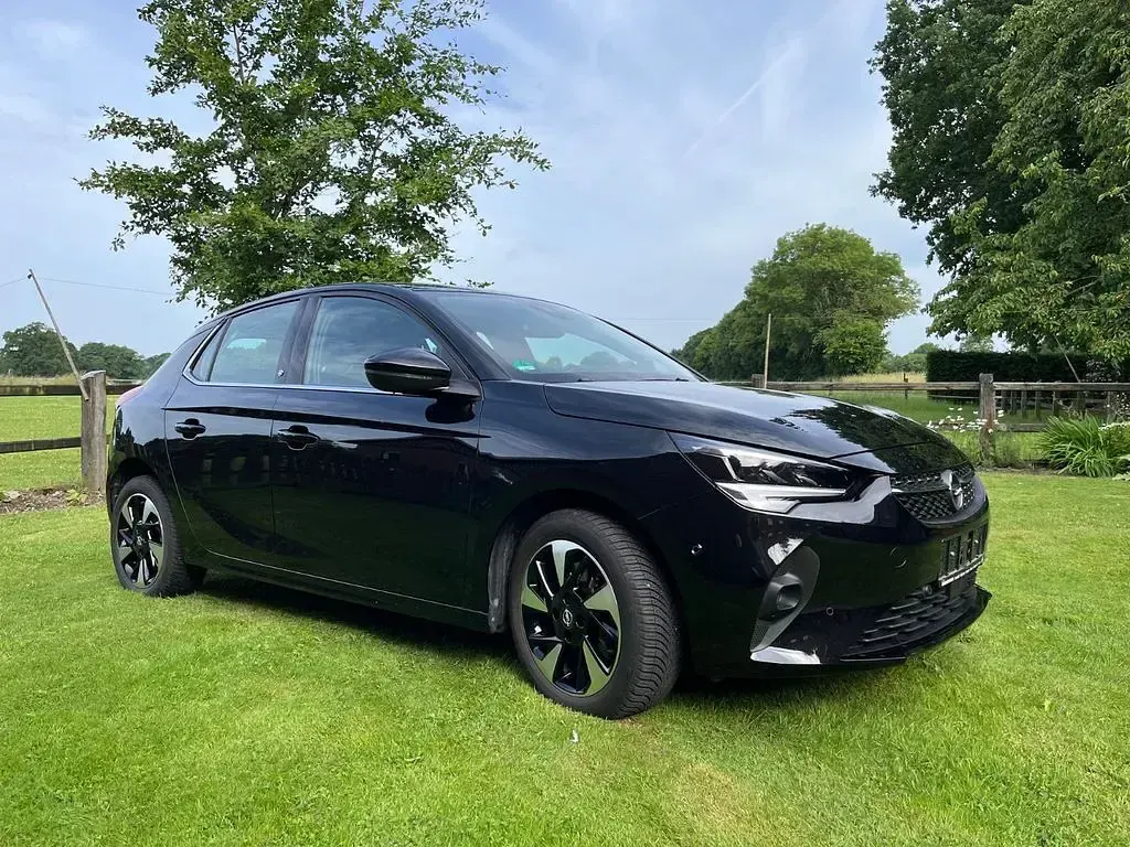 Gebraucht Opel Corsa-e Elegance 100 kW (136 PS) 2022 Schwarz Kleinwagen