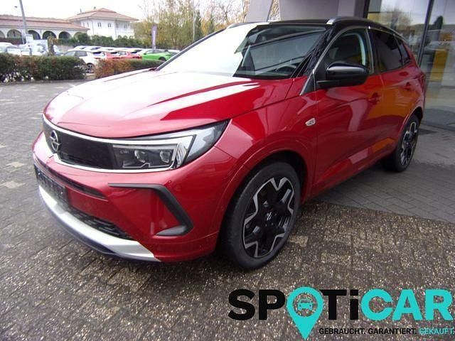Rot (rubin rot metallic) Gebraucht 2022 Opel Grandland X Ultimate SUV | 22.650 € (Etwas zu teuer) - Bild 1/3