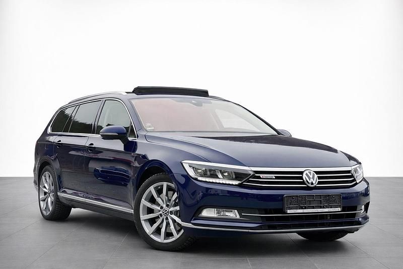 Gebraucht VW Passat Highline 280 PS (205 kW) 2018 Blau Kombi