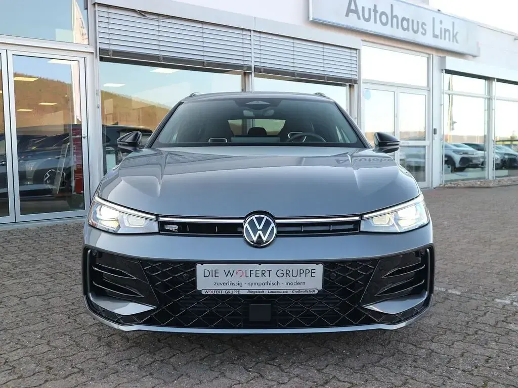 Gebraucht VW Passat Pro 150 PS (110 kW) 2026 Diabasgrau metallic Kombi