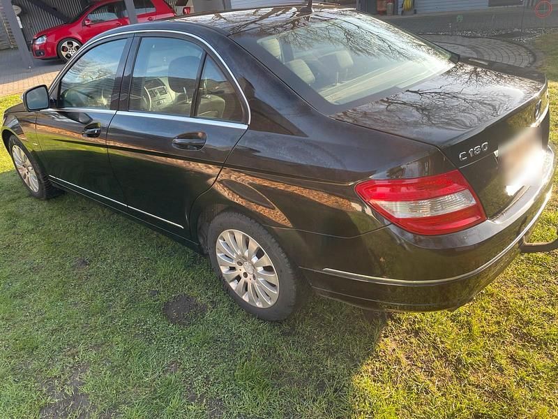 Gebraucht Mercedes C180 156 PS (114 kW) 2008 Schwarz Limousine