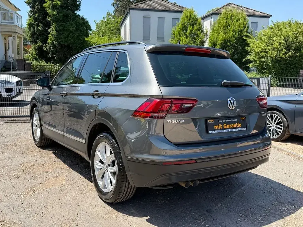 Gebraucht VW Tiguan Comfortline 150 PS (110 kW) 2017 Grau SUV