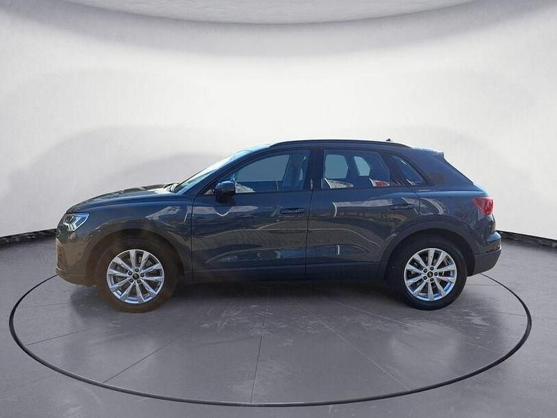 Gebraucht Audi Q3 Ambiente 190 PS (139 kW) 2025 Grau SUV