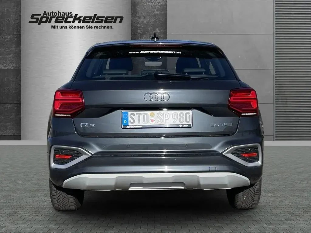 Używany Audi Q2 Advanced 150 KM (110 kW) 2025 Szary SUV