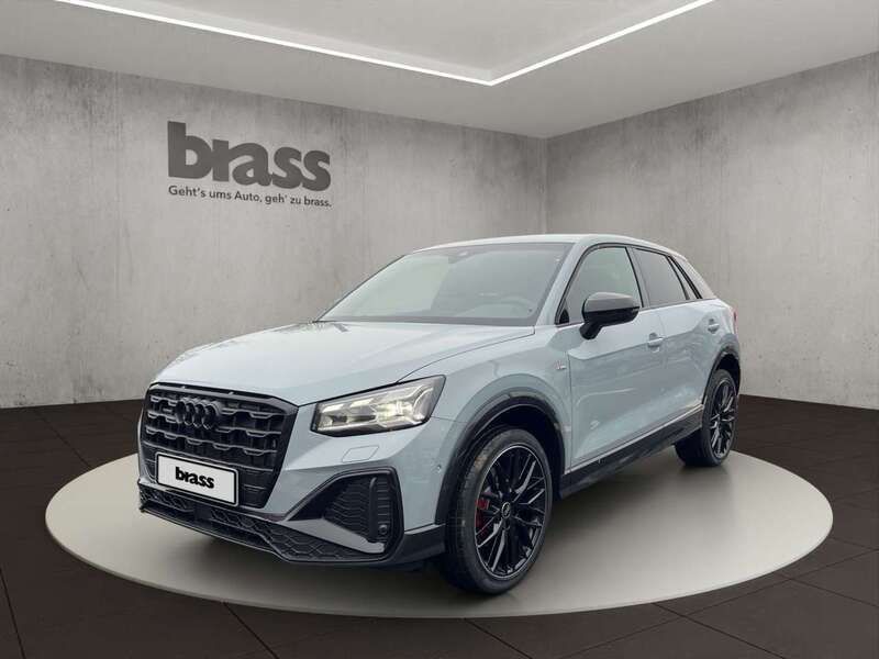Pfeilgrau perleffekt Gebraucht 2025 Audi Q2 S-Line SUV | 45.300 € - Bild 1/4