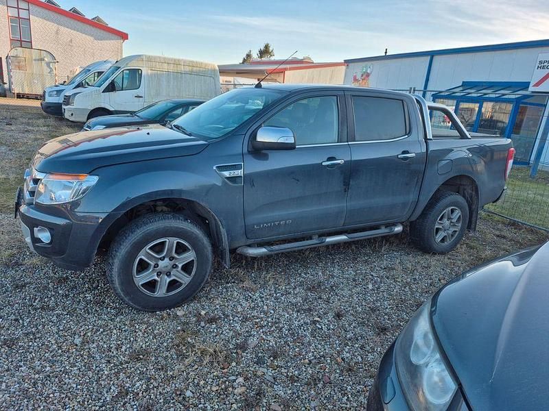 Gebraucht Ford Ranger Limited 150 PS (110 kW) 2015 Grau Pickup