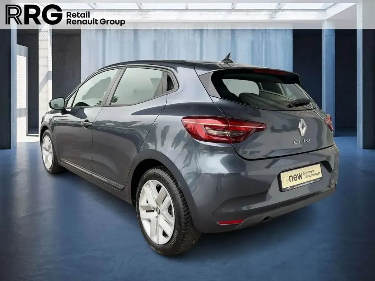 Brugt Renault Clio V Business 91 HK (66 kW) 2022 Grå Sedan