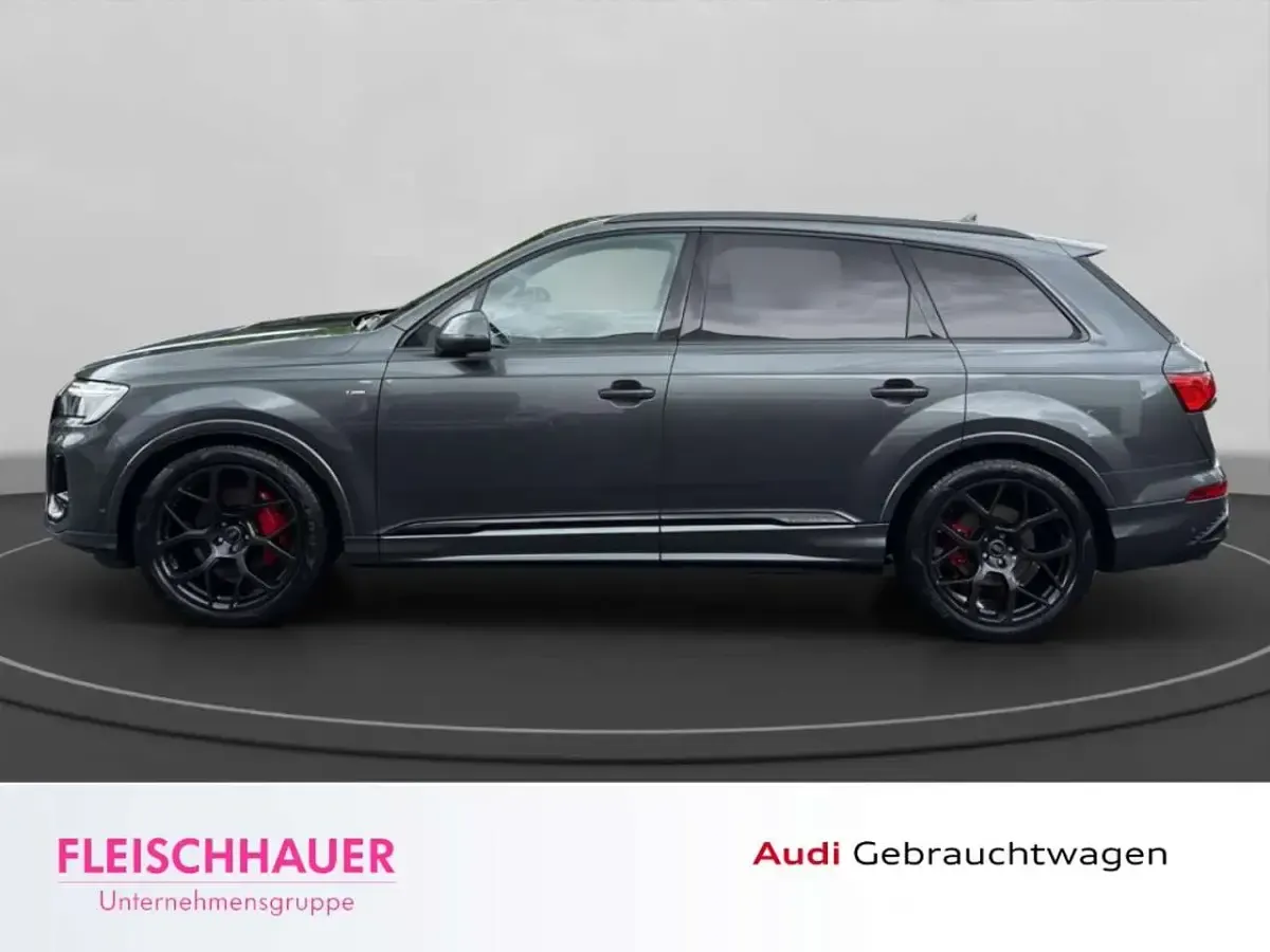 Usado Audi Q7 S-Line 286 HP (210 kW) 2025 Cinzento SUV
