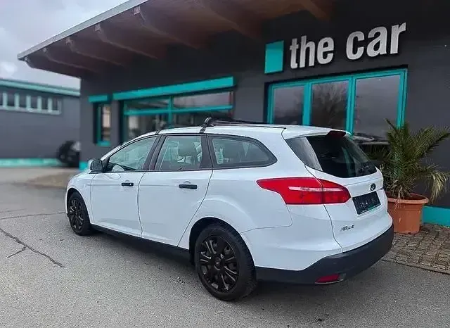 Gebraucht Ford Focus Ambiente 101 PS (74 kW) 2016 Weiß Kombi