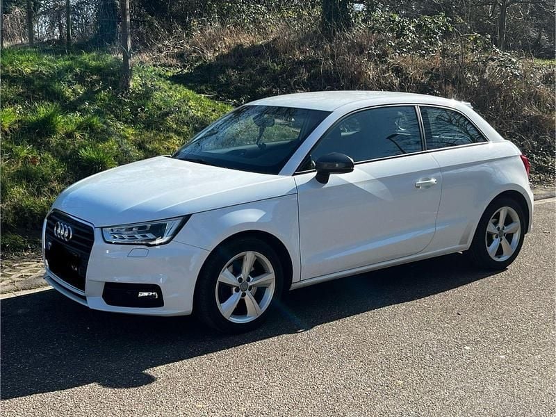 Gebraucht Audi A1 Design 125 PS (91 kW) 2015 Weiß Kleinwagen