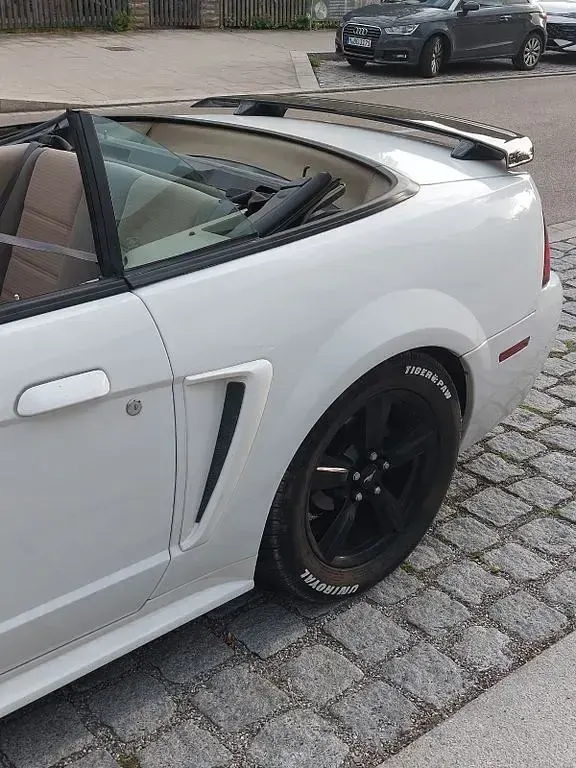 Gebraucht Ford Mustang 193 PS (141 kW) 2004 Weiß Cabrio