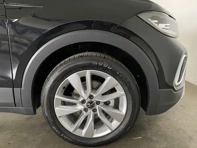 Neu VW T-Cross Life 116 PS (85 kW) 2025 Grau SUV